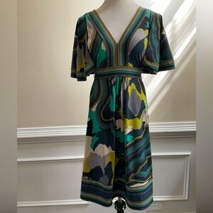 BCBG MAXAZRIA Women's Large Deep V Neck Flutter Sleeves Tie Back Abstract Dress